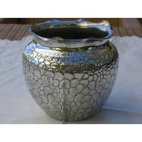 Übertopf Mit Fischschuppenmuster, Gewellter Rand von WeDigSilver