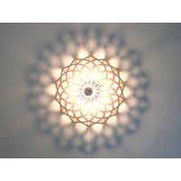 Led, Wandlampe, Schattenleuchte, Blume, Wandleuchte, Deckenlampe, Mandala von WeareclosedStudio