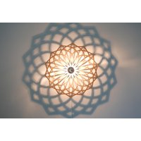 Wandlampe - Heilige Geometrie, Deckenlampe, Blume, Modern von WeareclosedStudio