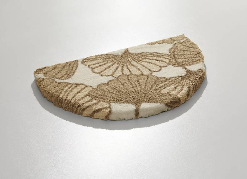 Badgarnitur mit Ginkgoblätter-Motiv, Größe 100 (Vorleger halbrund, 50/ 80 cm), Cappuccino von Webana