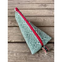 Handgewebtes Mäppchen - Jedes Ist Ein Unikat Handgewebtes Mäppchen - Jedes Ist Ein Unikat von WebereiGarnwerkstatt