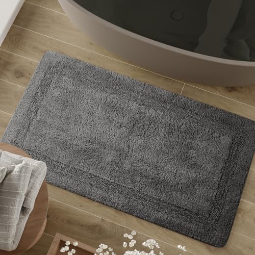 Wecon Home Basics Badteppich Knut – Weicher, getufteter Baumwollteppich mit Bordüre – Rutschhemmend & waschbar (70 x 120 cm, Granit grau) von Wecon Home