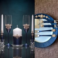 Personalisierte Hochzeitsflöten Tortenheber Messer Unity Kerze Set Platte Für Die Torte Braut Bräutigam Gläser Toasting Flöten Blau Sektflöte von WeddingTableStudio