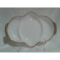Vintage-Feuer-König Relish Schale, Backofen Ware, Milch Weiß Mit Goldrand, 3 Geschnitten Längliche Schale Vintage-Feuer-König Relish Schale, Backofen Ware, Milch Weiß Mit Goldrand, 3 Geschnitten Längliche Schale von WeekendsWithBernie