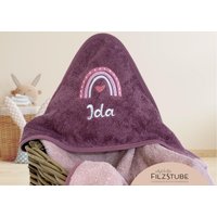 Kapuzenhandtuch Mit Name Babygeschenk Und Regenbogen Babybadetuch Personalisiert Bestickt Mädchen Junge Geschenk Zur Geburt von WeinbergerDesign