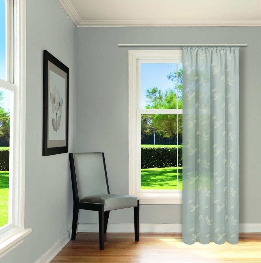 Dekoschal Feel of Nature hellgrau, 140 x 245 cm von Gerster Collection