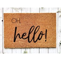 Hallo Türmatte, Lustige Wohndeko, Haustürmatte, Willkommensmatte, Willkommenstürmatte, Neues Zuhause Geschenk von WelcomeIshDoormats