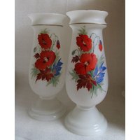 Pr 19Th Century Victorian Opaline Boho Glass Mantle Vases Handbemalte Poppies von Wendyleez