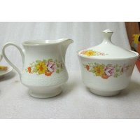 Retro Mid Century Modern Era Signiert "Monopoli Italy" Feine Porzellan Sahnekanne Milchkännchen Zuckerdose Um 1960 von Wendyleez