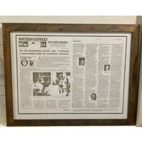 Aufhängen Laser Gravierte Zeitung Artikel|Gravierte Zeitungspapier|Holz Wand Dekor|Andenken Print|Bauernhaus Schild von Wenfarmdesigns
