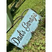 Personalisierte Zurückgefordert Rustikale Handgemalte Holz Garage Wandbehang von Wenfarmdesigns