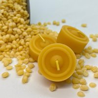 Bienenwachs Teelichter - Natürliche Kerze Ohne Alu Nachhaltig Handgegossen Weihnachten Geschenk Bio Tischdeko Bienenwachs Teelichter - Natürliche Kerze Ohne Alu Nachhaltig Handgegossen Weihnachten Geschenk Bio Tischdeko von WerkstattGreenLights