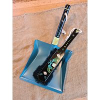 Kehrset - Besen Handbesen Geschenk Zum Einzug Handarbeit Witzig Geschenkidee Unikate Hochzeitsgeschenk- Personalisiert von Werkstattheldin