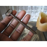 Antiker Schlüssel Aus Messing, Steampunk Schlüssel, Möbelschlüssel, Schreibtischschlüssel von WestEndMarket