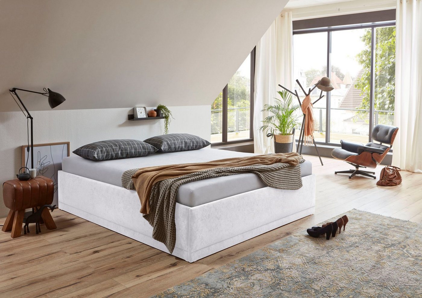 Westfalia Schlafkomfort Polsterbett Texel, Komforthöhe mit Zierkissen, Bettkasten bei Ausführung mit Matratze Westfalia Schlafkomfort Polsterbett Texel, Komforthöhe mit Zierkissen, Bettkasten bei Ausführung mit Matratze von Westfalia Schlafkomfort
