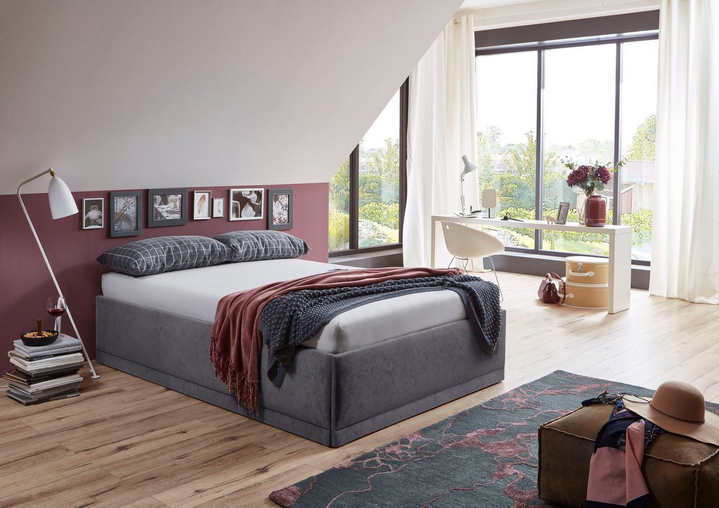 Westfalia Schlafkomfort Polsterbett Texel, Standardhöhe mit Zierkissen, Bettkasten bei Ausführung mit Matratze von Westfalia Schlafkomfort