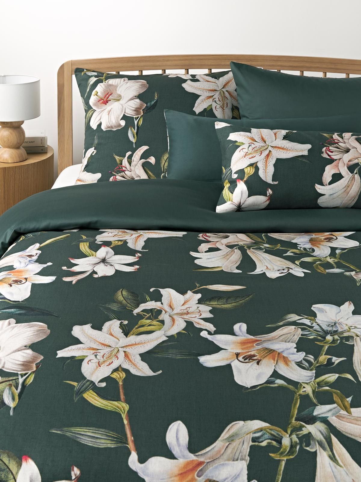 Baumwollsatin-Bettdeckenbezug Flori mit Blumen-Print von Westwing Collection