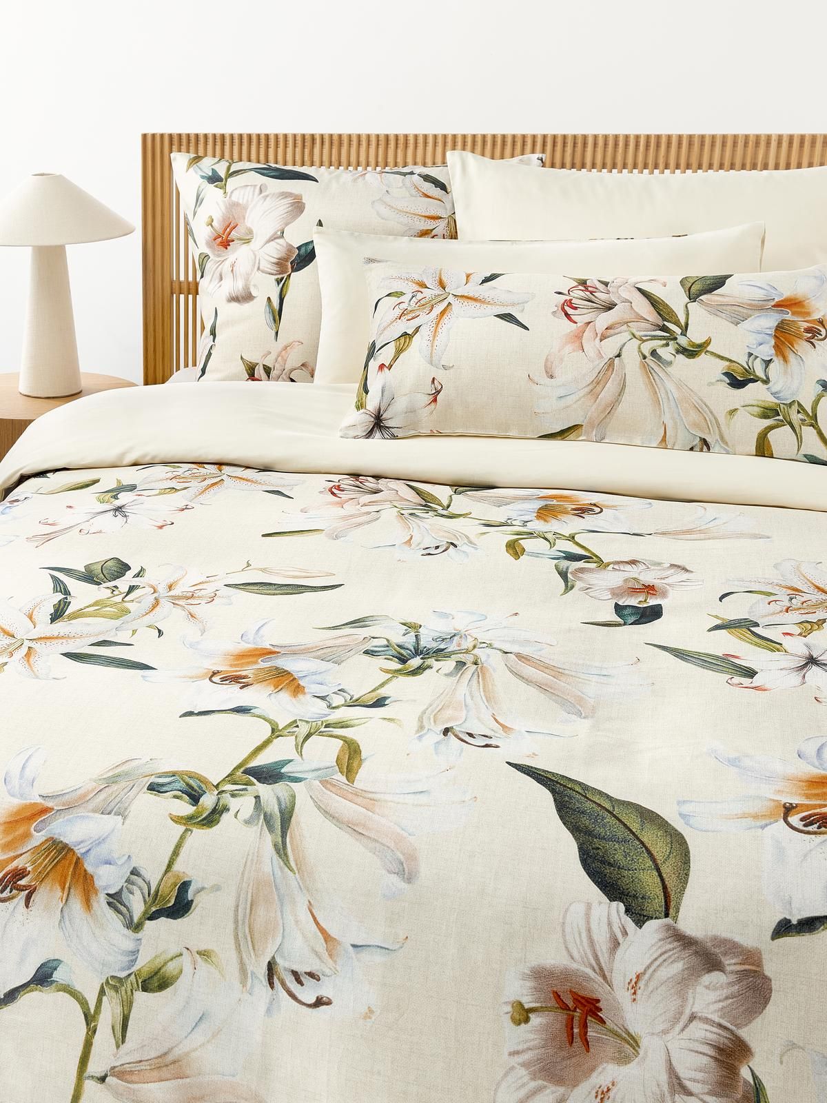 Baumwollsatin-Bettdeckenbezug Flori mit Blumen-Print von Westwing Collection