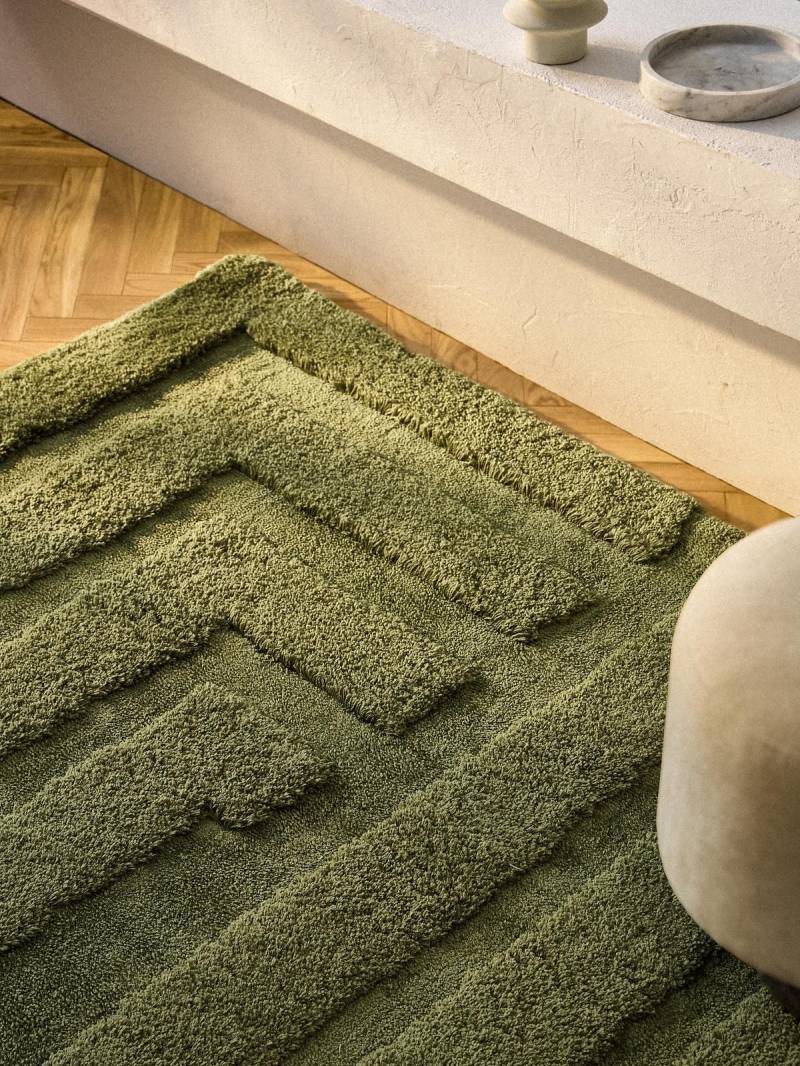 Flauschiger Hochflor-Teppich Genève mit erhabener Hoch-Tief-Struktur von Westwing Collection