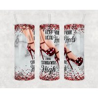 Individueller Becher - "Keep Your Head, Heels & Standards High, 20Oz Und 30Oz Becher, Heller Hautton, Tägliche Motivation von WhatASaltyMug