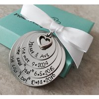 Personalisierte Weihnachtsschmuck Unser Erstes Weihnachten Sagte Sie Ja Verlobung Ornament Hochzeit Datum Urlaub Dekorationen Familie Verkauf von WhirlyBirdDesigns