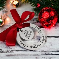 Verkauf Personalisierte Christbaumkugel Familie Babys Erstes Weihnachten Als Mr. Und Mrs von WhirlyBirdDesigns