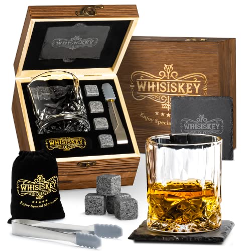 Whisiskey - Whisky Gläser Set - Whisky Zubehör Set - 4 Whiskey Steine & 1 Whisky Glas & 1 Untersetzer – Männergeschenke - Whiskygläser - Eiswürfel Wiederverwendbar - Geschenke für Männer von Whisiskey