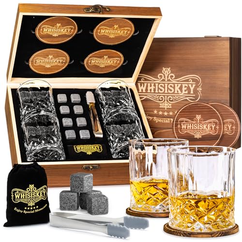 Whiskey - Whiskygläser Set - Whisky Zubehör Set - 8 Whiskey Steine - Whiskygläser - Geschenke für Männer - Geschenke für Männer - 2 Gläser, Zange & 4 Untersetzer enthalten von Whisiskey