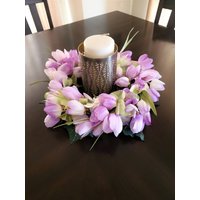 Luxus Lila Tulpe Blumenkerze Ring-Lila Kerze Tischdekoration-Chic Frühling Home Decor-Coffee Table Topper-Esstisch Topper von WhiteCabinWreaths