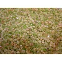 Grüner Granat Demantoid Kristall Mine Roh Russland Kleinere 2-5 Mm 1/4 Pfund Lose 80 Plus Stücke von WhiteRinoGems