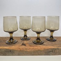 Vintage Libbey Smoked Amber Weingläser, Set Mit 4 Trinkgläsern, Smokey Kelche, Retro Barware von Whiteblushhome