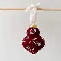 Handbemalte Verzierung - Handgemachte Blumenverzierung Burgunderverzierung Feiertags-Keramikverzierung Weihnachtsbirne Blumenerbstückverzierung Handbemalte Verzierung - Handgemachte Blumenverzierung Burgunderverzierung Feiertags-Keramikverzierung Weihnachtsbirne Blumenerbstückverzierung von WhitneyRainStudio