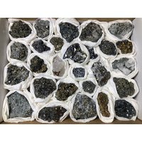 Mix Flach Aus Bulgarien 230x300 Millimeter Natürliche Kristall Mineralien Kristalle Andenken von WholesaleMineralsBox