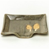Handgemachte Graue Keramik Seifenschale Mit Morcheln von WhtSquirrelClayworks