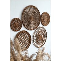 Set Aus Braunen Weidengeflecht-Blumenampeln, Boho-Wand-Wickerplatten, Wanddekor-Set, Boho-Wandplatten, Boho-Wandkunst, Korb-Wanddekor von WickerBasketDesign