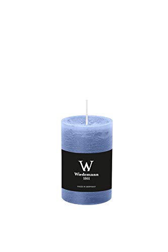 Wiedemann Kerzen Rustic Stumpenkerze Grau-Blau 80 x 68 mm, mit ASF zum Abbrandschutz Wiedemann Kerzen Rustic Stumpenkerze Grau-Blau 80 x 68 mm, mit ASF zum Abbrandschutz von Wiedemann Kerzen