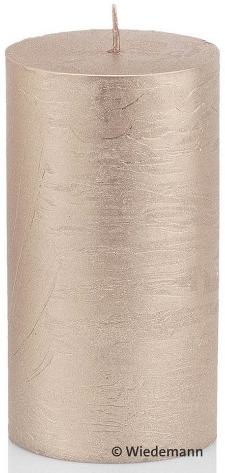 Wiedemann Kerzen Rustic-Kerze durchgefärbte Stumpen Kerzen in Metallic Rosegold Wiedemann Kerzen Rustic-Kerze durchgefärbte Stumpen Kerzen in Metallic Rosegold von Wiedemann Kerzen