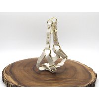 Nieten Nur Hanf Hundegeschirr, Step-In Geschirr, Verstellbares Handgemacht Nieten Nur Hanf Hundegeschirr, Step-In Geschirr, Verstellbares Handgemacht von WigglywoosPet