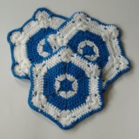 Gehäkelte Topflappen Und Matte, 3-Teiliges Set, Untersetzer, Blau Weiß, Hexagon Hot Pad, Küchenzubehör, Geschenk Für Den Koch von WildBeanSprouts