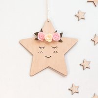 Schlafender Stern Aus Holz Mit Blumen, Kinderzimmer Wanddekoration, Dekoration, Holzdekoration, Babyzimmer Deko von WildCornerForKids