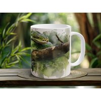 Grüner Baum Python Majestät Becher, Handgefertigte Keramik Kunst Tasse, Ideal Für Reptilien Fans, Schlange Geschenk, Perfekte Geschenk von WildInkHandcrafted