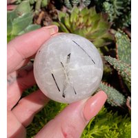 Alle Natürlichen 1, 75 "Turmalinquarz Crystal Sphere von WildSageShopCo