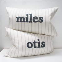 Kissenbezug - Personalisierter Name Graue Streifen Jeder Name Verfügbar Individuell, Auf Bestellung Gefertigt Kissenbezug - Personalisierter Name Graue Streifen Jeder Name Verfügbar Individuell, Auf Bestellung Gefertigt von WillbirdBaby