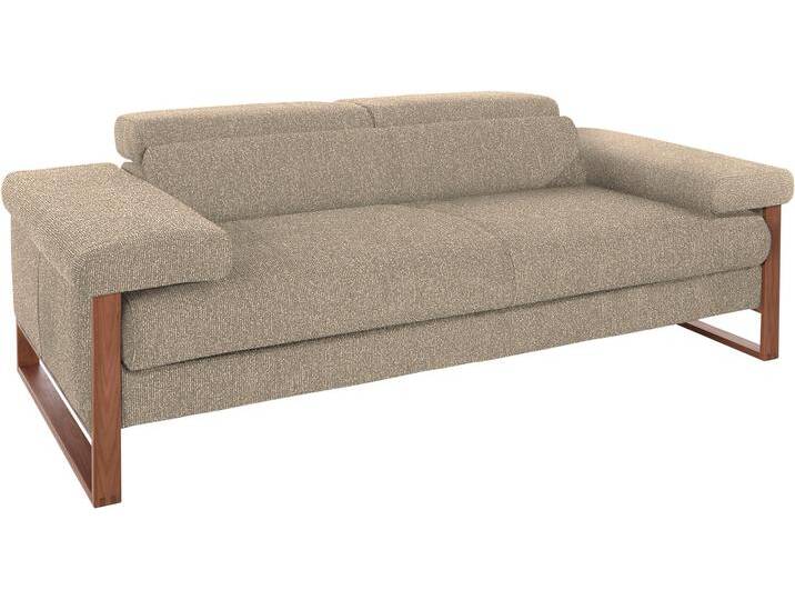 2-Sitzer W.SCHILLIG finn , braun (sesame s22), B:210cm H:71cm T:106cm, Flachgewebe S22 (100% Polyester), Stoff S37 (100% Polyester), Longlife Xtra-Leder Z59: Glattleder mit modischer Prägung. Hautstärke 0, 9 - 1, 1 mm, Sofas, German Design Award 2016, Fußgestell Nussbaum natur, Breite 210 cm von Willi-Schillig