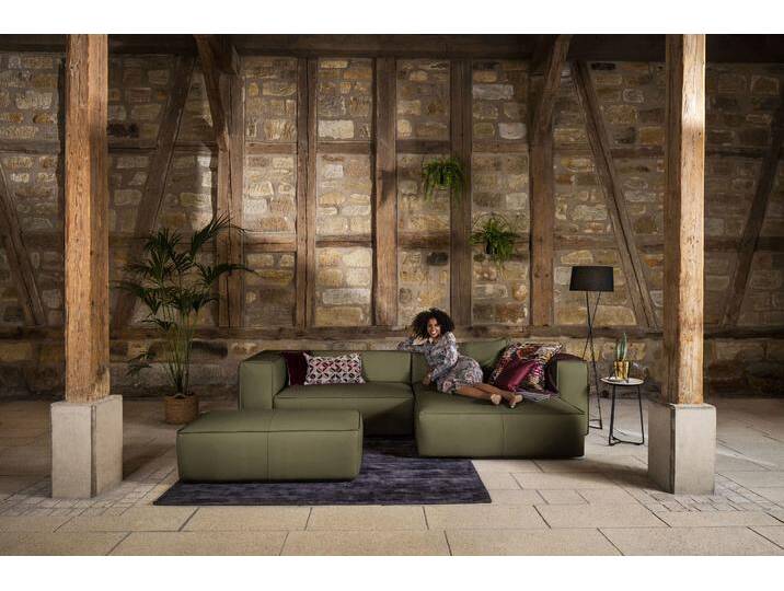 Ecksofa W.SCHILLIG around-the-block, modern und elegant, bequem, L-Form , grün (camouflage z69), B:300cm H:66cm T:164cm, Longlife Xtra-Leder Z69: Das feinnarbige, gedeckte Softleder Z69 besticht durch seine außergewöhnliche Weichheit im trendigen u00bbVintage-Looku00ab, Hautstärke 0, 9 - 1, 1 mm, Longlife fabric Flachgewebe T88 (100% Polyester), Sofas, mit eleganter Biese, mit Federkern von Willi-Schillig
