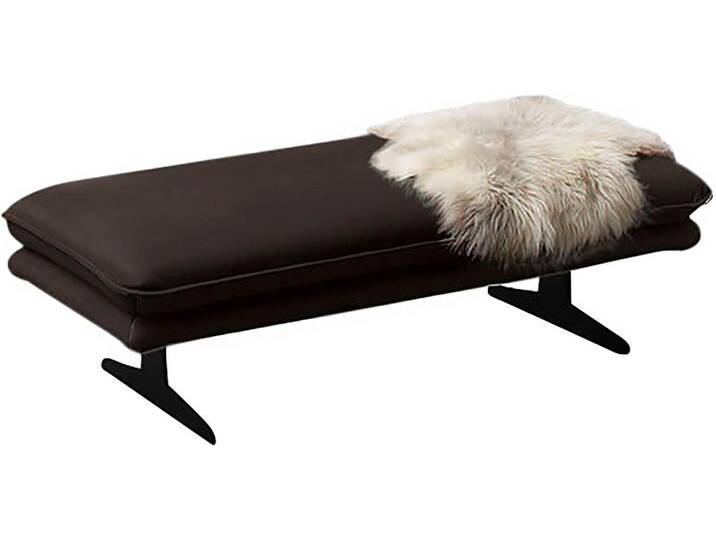 Polsterhocker W.SCHILLIG broadway , braun (braun z59), B:145cm H:43cm T:71cm, Longlife Xtra-Leder Z59: Glattleder mit modischer Prägung. Hautstärke 0, 9 - 1, 1 mm, Hocker, Füße in Schwarz pulversbeschichtet von Willi-Schillig