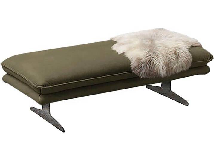 Polsterhocker W.SCHILLIG broadway , grün (camouflage z69), B:145cm H:43cm T:71cm, Longlife Xtra-Leder Z69: Das feinnarbige, gedeckte Softleder Z69 besticht durch seine außergewöhnliche Weichheit im trendigen u00bbVintage-Looku00ab, Hautstärke 0, 9 - 1, 1 mm, Hocker, Füße in Chrom glänzend von Willi-Schillig