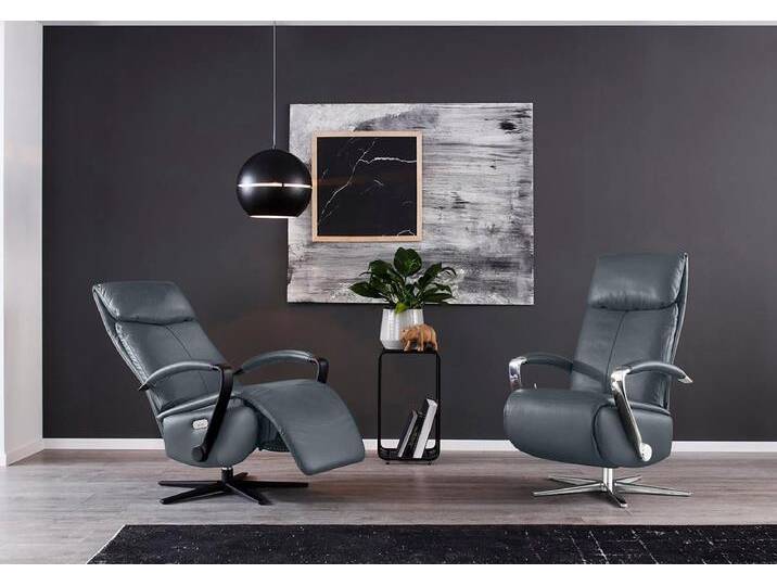 Relaxsessel W.SCHILLIG rumbaa , blau (blau z69), B:73cm H:115cm T:84cm, Longlife Xtra-Leder Z69: Das feinnarbige, gedeckte Softleder Z69 besticht durch seine außergewöhnliche Weichheit im trendigen »Vintage-Look«, Hautstärke 0, 9 - 1, 1 mm, Sessel, wahlweise mit Doppelmotor, in Größen S, M & L, mit 5-Sternfuß von Willi-Schillig