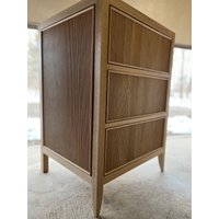 Massive Weisse Eiche Entrindete Vanity Schubladen Natur von WilliamDesignCraft