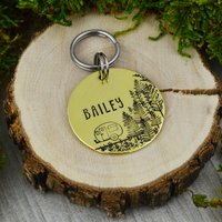 Camping Im Wald Handstamped Pet Id Tag Personalisierte Haustier/Hund Hundehalsband Benutzerdefinierten Gravierte Hundemarke von WillisAndBella